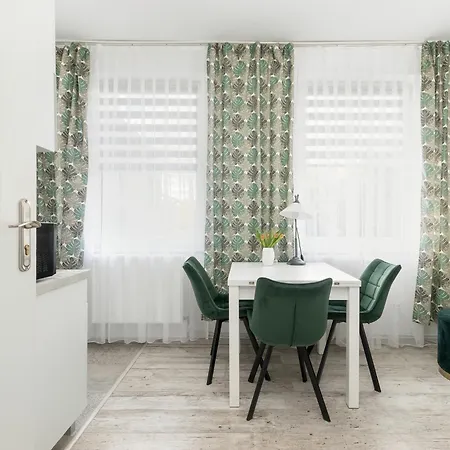 Astra By Solarento Lägenhet *